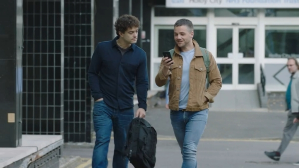 Lee Mead in Holby City autumn trailer - Sep 2018