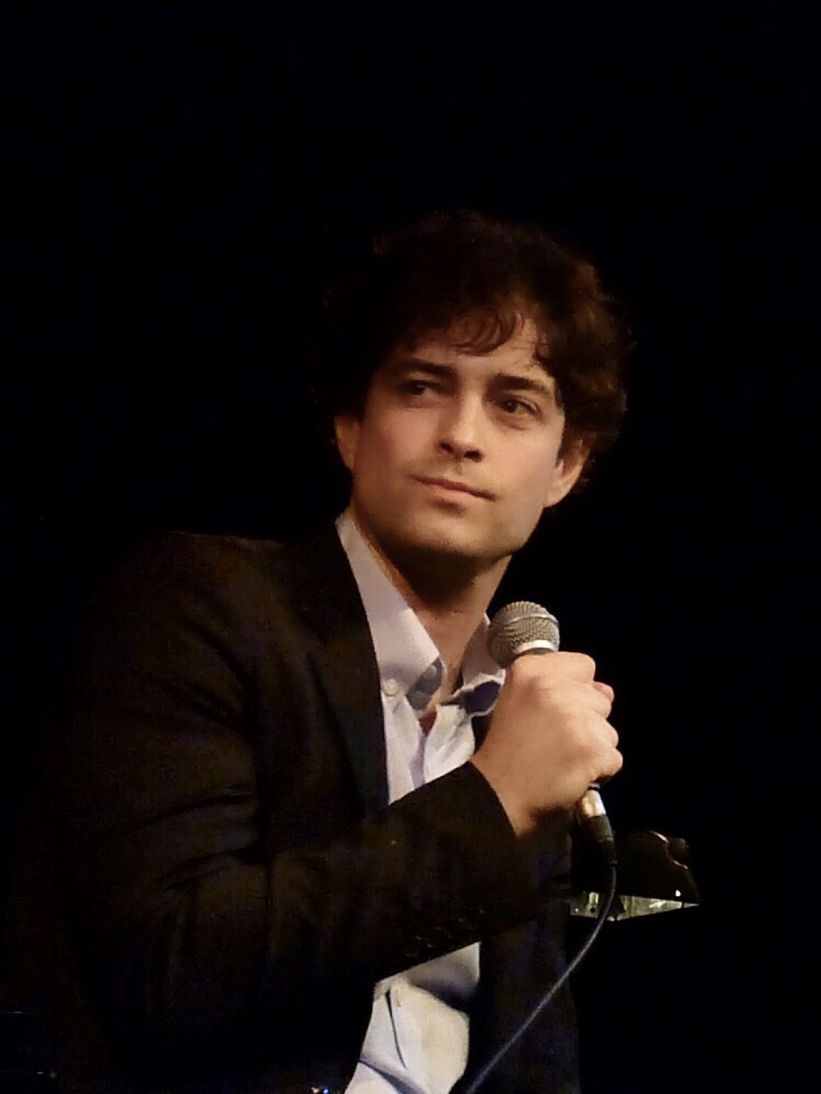 Lee Mead - Up Front and Centre