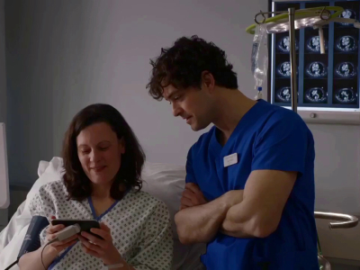 Lee Mead in Holby City - Jul 2017