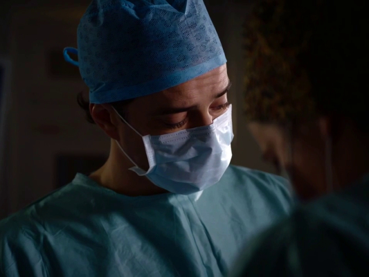 Lee Mead in Holby City - Apr 2018